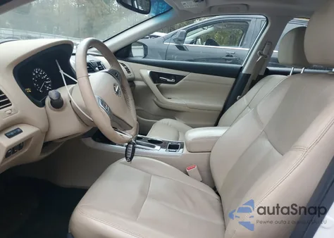 2015 Nissan Altima 2.5 из США, поврежденный, VIN 1N4AL3AP0FN909480